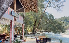 Full Moon Bungalow Resort Koh Chang Ranong